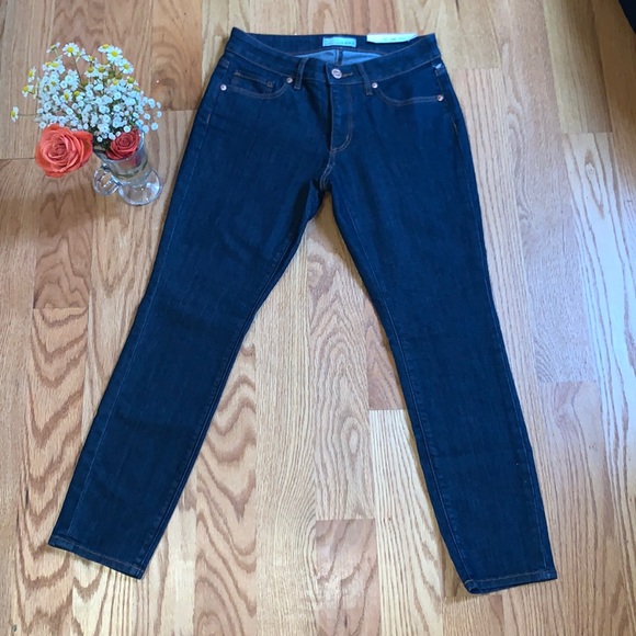 LOFT Curvy High Waist Skinny Jeans 👖 - Picture 4 of 8